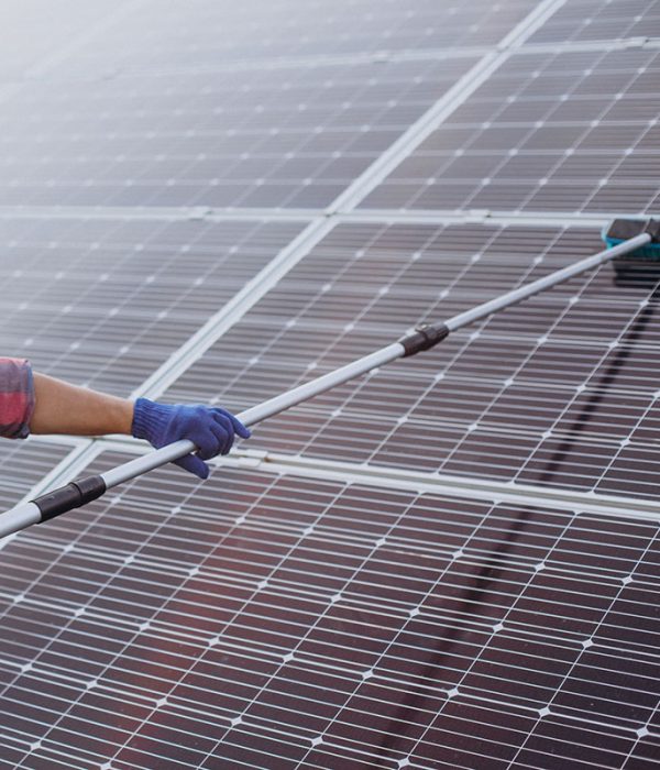 Nettoyage panneaux photovoltaïques